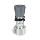 Emerson Tescom 50-2062D28S351 Pressure Regulator, inlet/outlet 1/2" NPT-F thread, body material AI AISI 316, trim Buna N, Vespel seal, Cv 0.12, outlet pressure range 50 to 6000 psi, max inlet 10000 psi, منظم الضغط, pengatur tekanan, регулятор давления, catalog datasheet